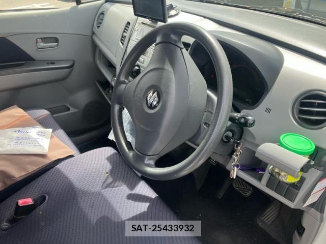 Suzuki WAGON R 2011-06 7061436-13