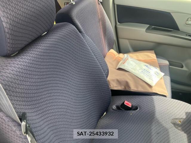 Suzuki WAGON R 2011-06 7061436-14
