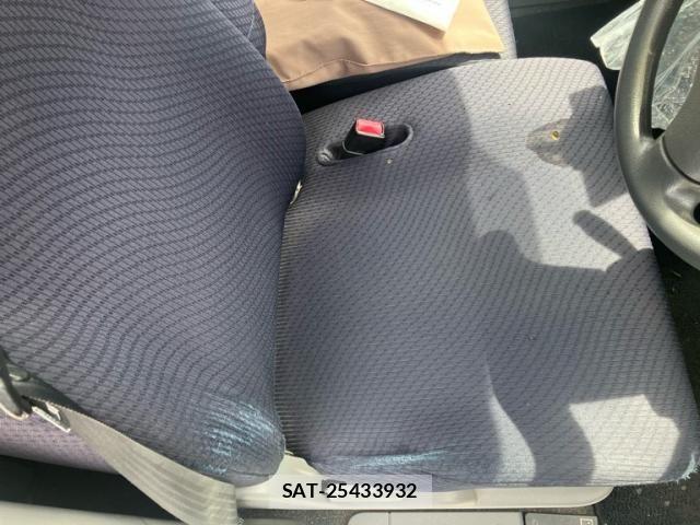 Suzuki WAGON R 2011-06 7061436-15