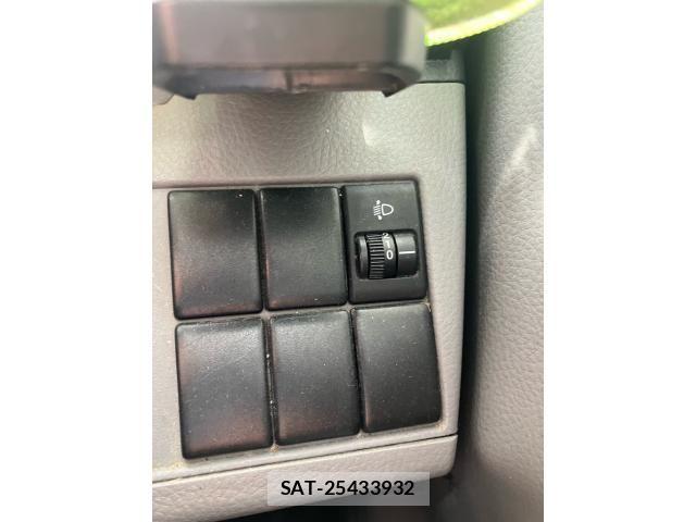 Suzuki WAGON R 2011-06 7061436-20