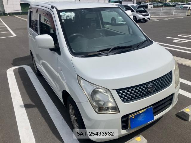 Suzuki WAGON R 2011-06 7061436-2