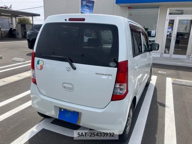 Suzuki WAGON R 2011-06 7061436-6