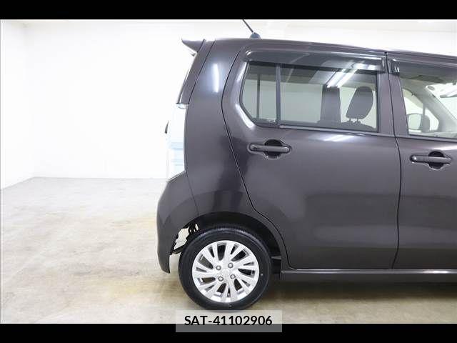 Suzuki WAGON R 2015-08 7061427-17