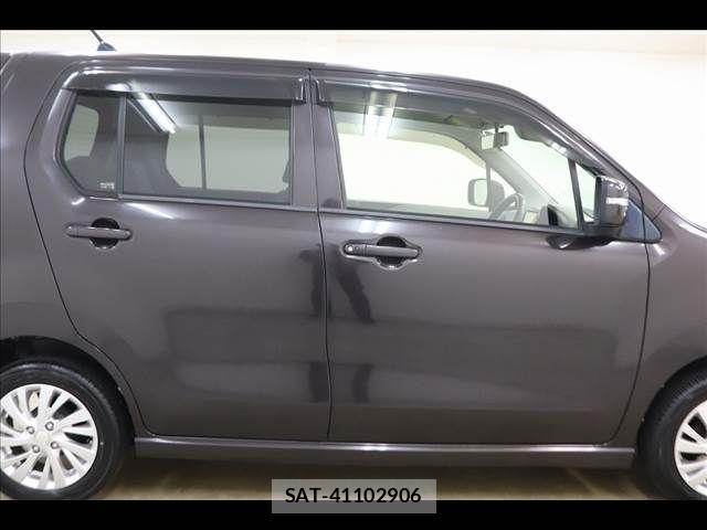 Suzuki WAGON R 2015-08 7061427-18