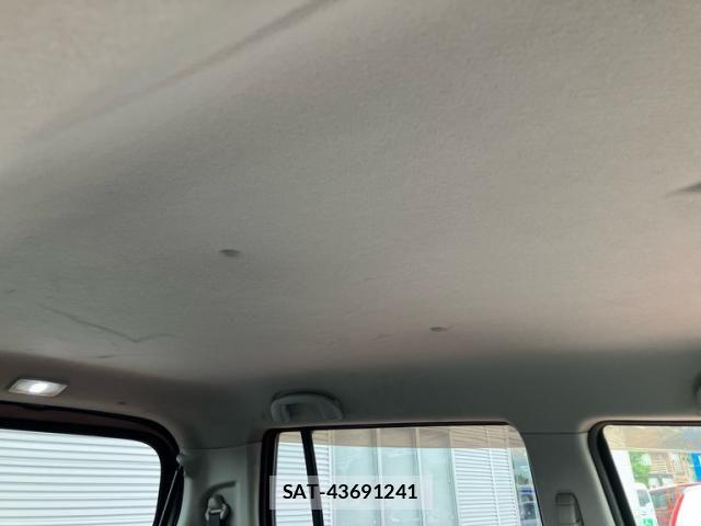 Suzuki WAGON R 2011-09 7227230-12