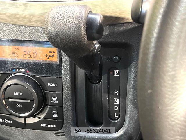 Suzuki WAGON R 2013-08 7215882-19