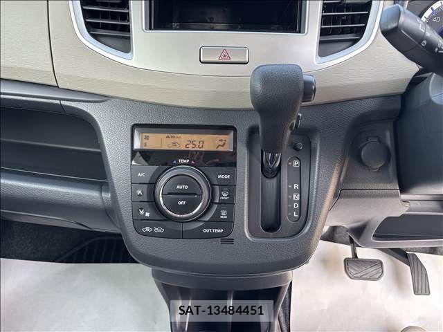 Suzuki WAGON R 2013-06 7227245-16