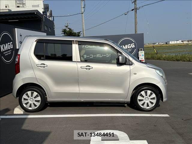 Suzuki WAGON R 2013-06 7227245-3