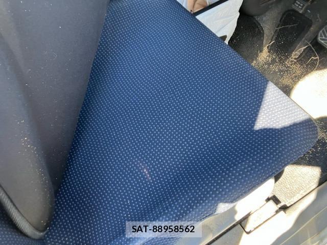 Suzuki WAGON R 2010-02 7227225-13