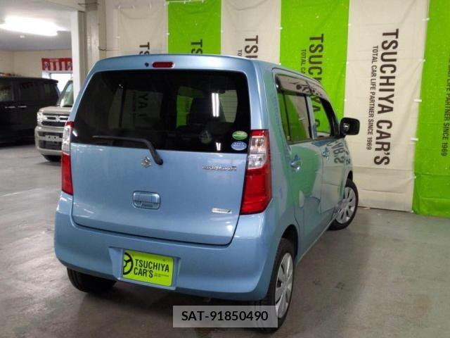 Suzuki WAGON R 2013-08 7215884-10