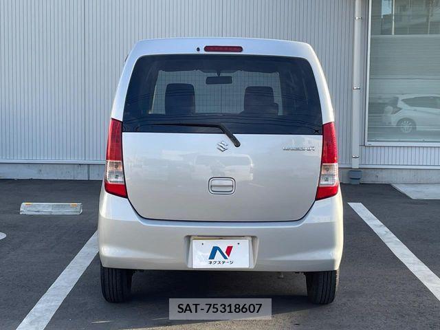 Suzuki WAGON R 2012-06 7227234-13