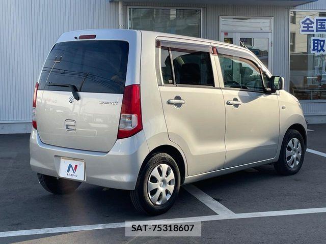 Suzuki WAGON R 2012-06 7227234-15
