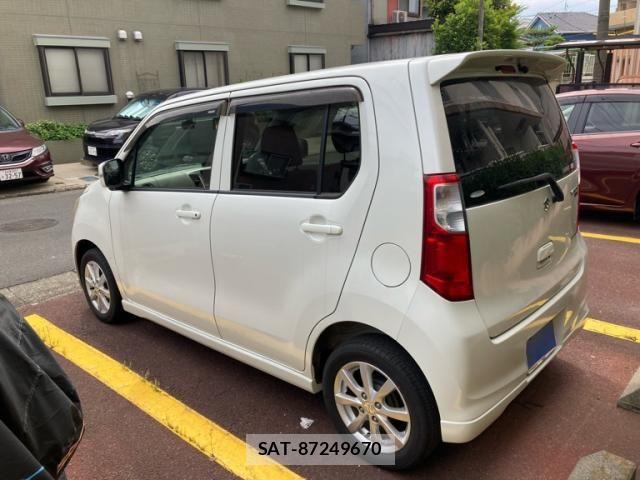 Suzuki WAGON R 2013-02 7227241-4