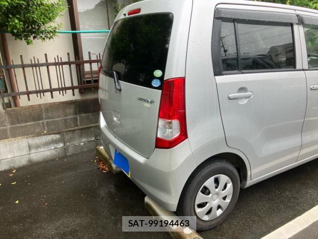 Suzuki WAGON R 2010-10 7273287-3