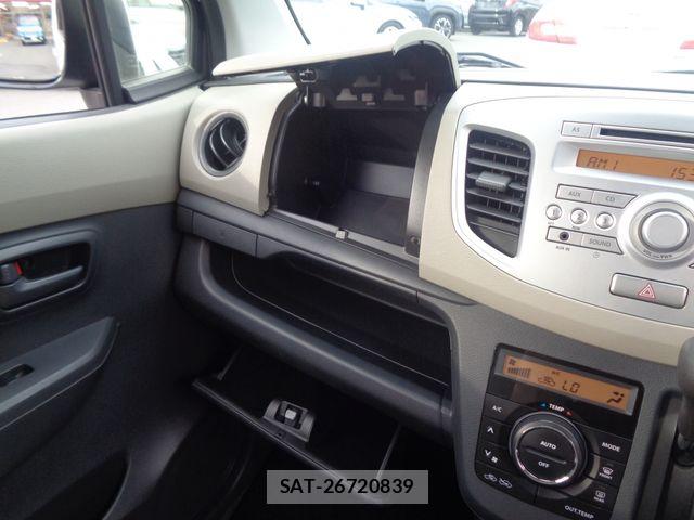 Suzuki WAGON R 2013-10 7331287-25