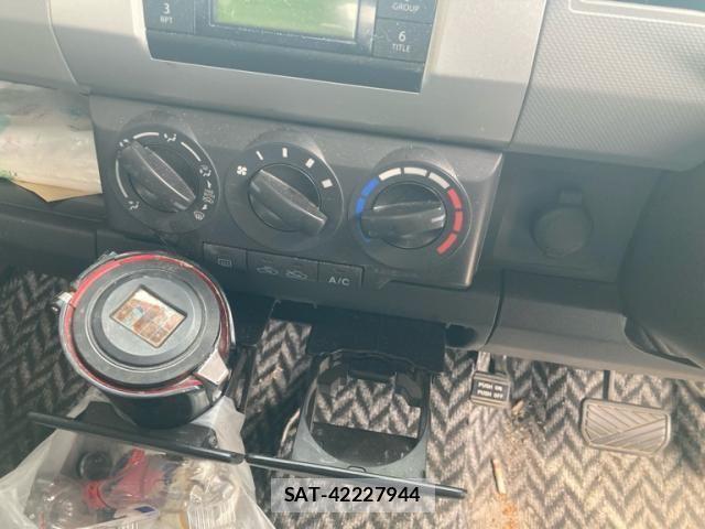 Suzuki WAGON R 2007-02 7360533-11
