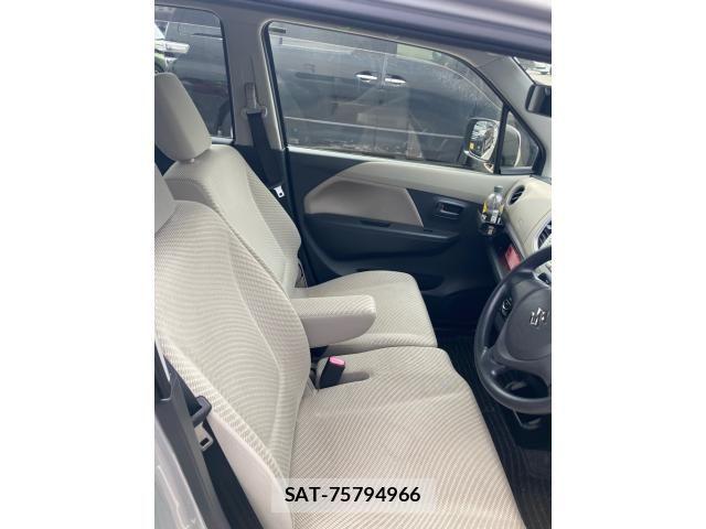 Suzuki WAGON R 2013-12 7458908-9