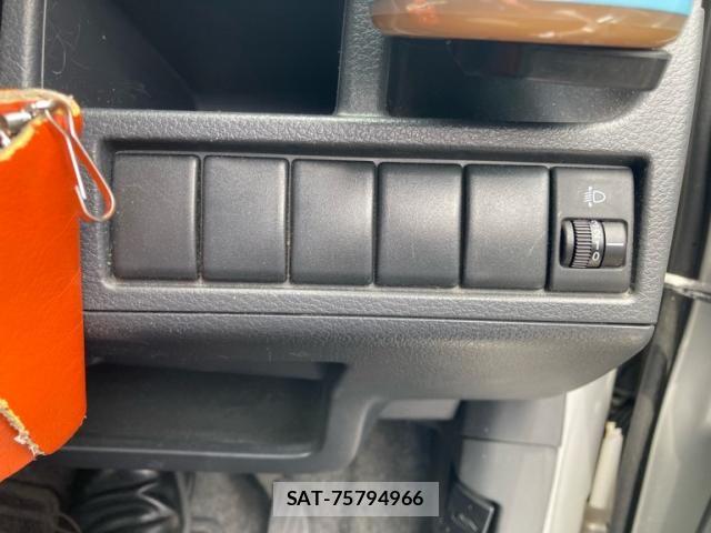 Suzuki WAGON R 2013-12 7458908-11