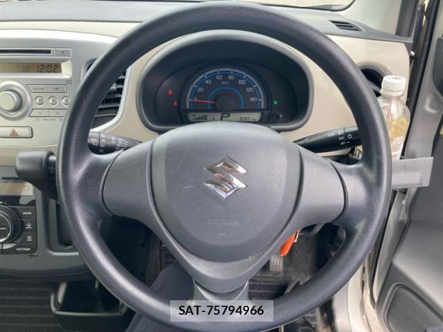 Suzuki WAGON R 2013-12 7458908-12