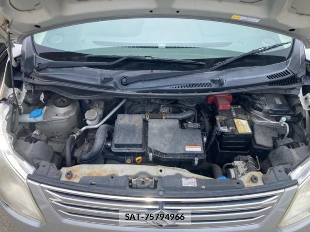 Suzuki WAGON R 2013-12 7458908-17