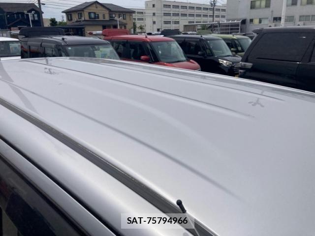 Suzuki WAGON R 2013-12 7458908-19