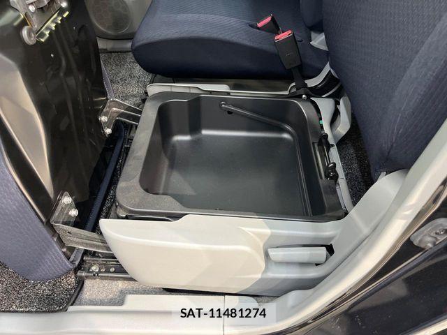Suzuki WAGON R 2011-06 7458904-5