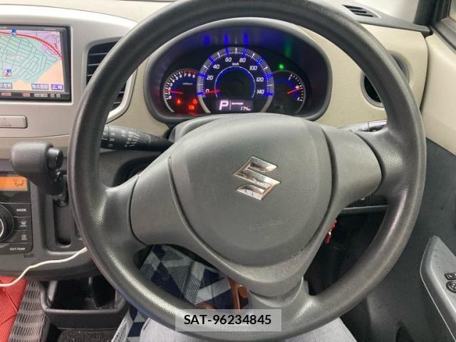 Suzuki WAGON R 2013-09 7458911-16