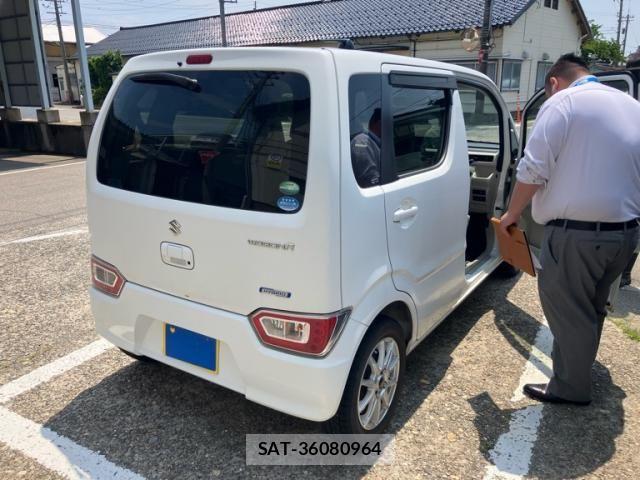 Suzuki WAGON R 2017-06 7458895-3