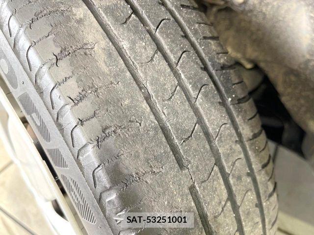Suzuki WAGON R 2015-06 7503840-18