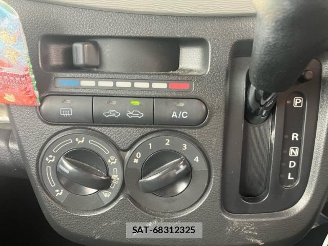 Suzuki WAGON R 2015-12 7503852-18