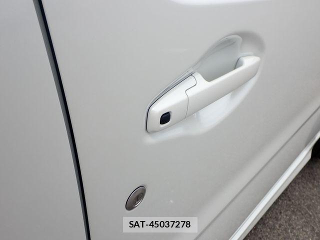 Suzuki WAGON R 2026-06 7563095-11