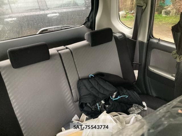 Suzuki WAGON R 2005-10 7621421-14