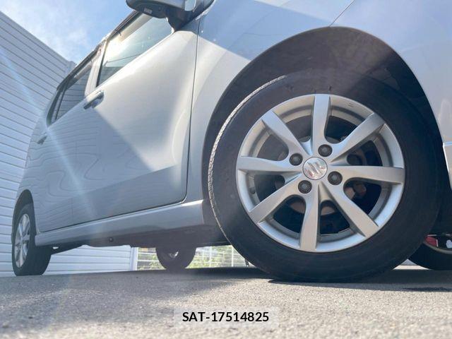 Suzuki WAGON R 2014-08 7621404-12