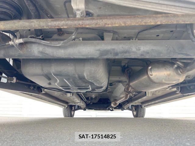 Suzuki WAGON R 2014-08 7621404-18