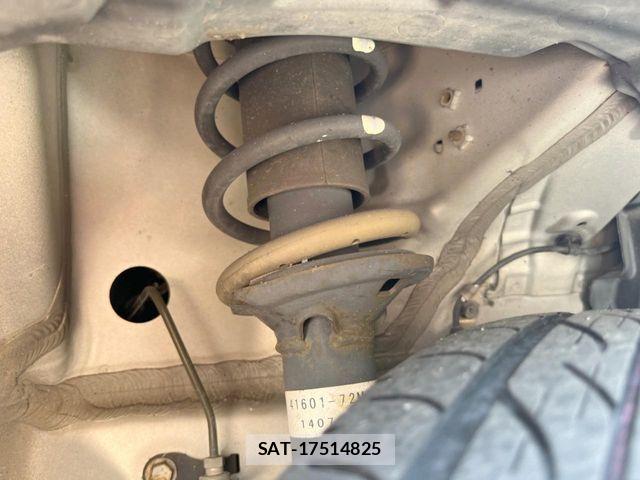 Suzuki WAGON R 2014-08 7621404-19