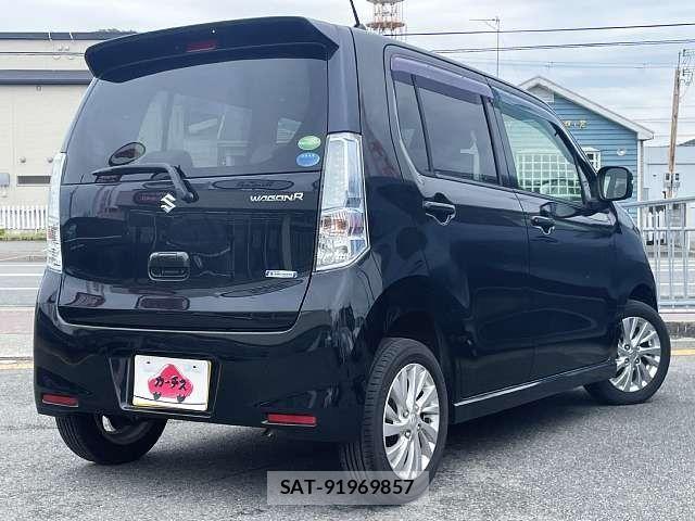 Suzuki WAGON R 2014-09 7621407-2
