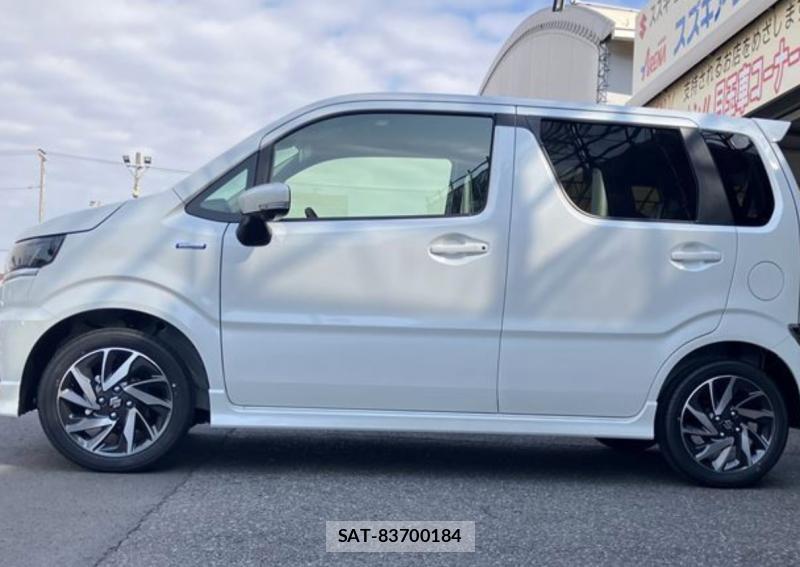 Suzuki WAGON R 2026-04 7694682-4