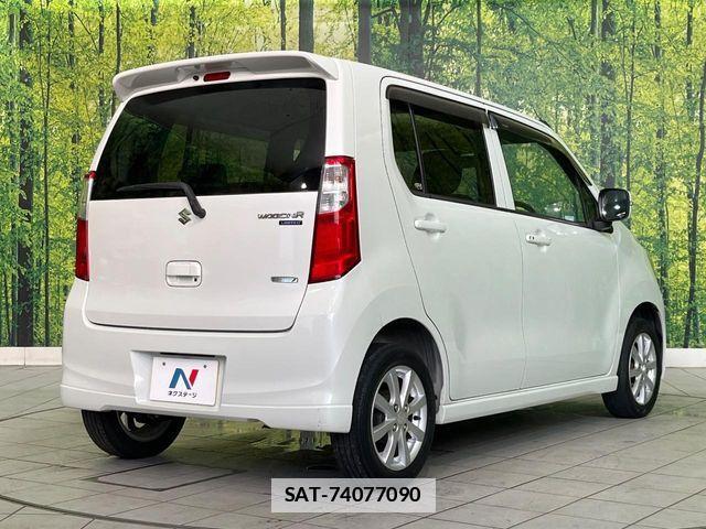 Suzuki WAGON R 2013-08 7880569-15