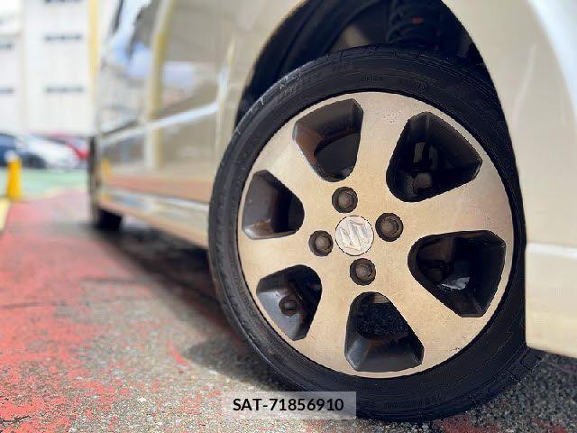 Suzuki WAGON R 2007-10 7880572-24