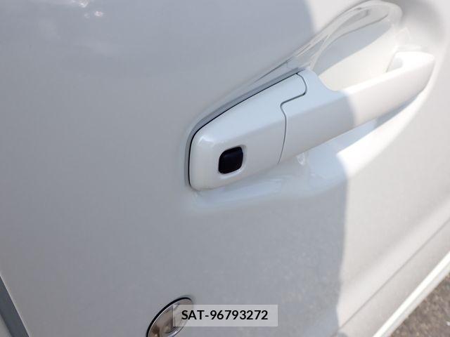 Suzuki WAGON R 2026-06 7903644-11