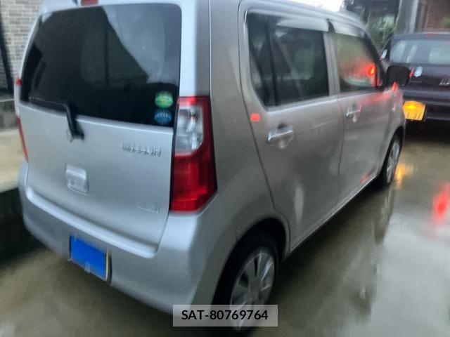 Suzuki WAGON R 2014-02 7903649-6