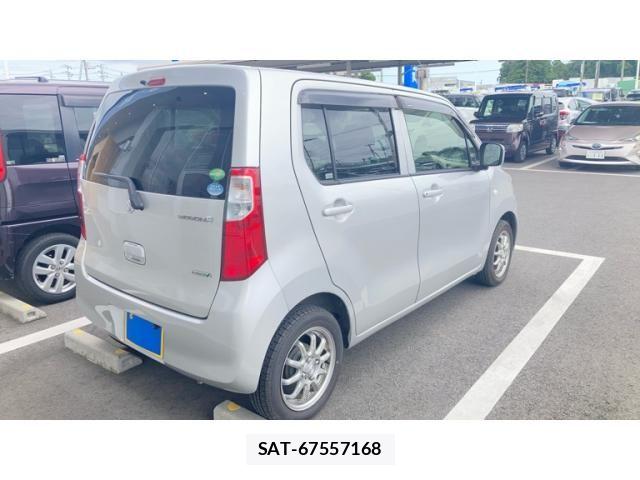 Suzuki WAGON R 2014-03 7964445-2