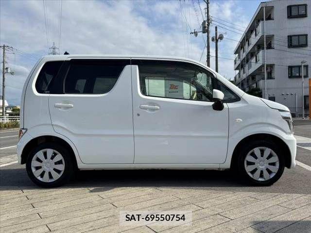 Suzuki WAGON R 2017-06 7981601-11