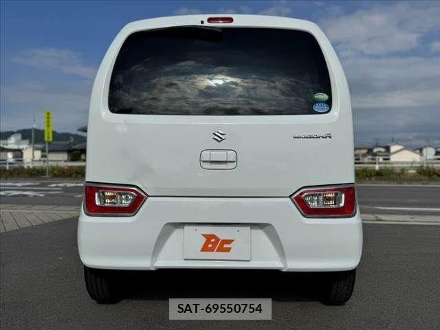 Suzuki WAGON R 2017-06 7981601-13