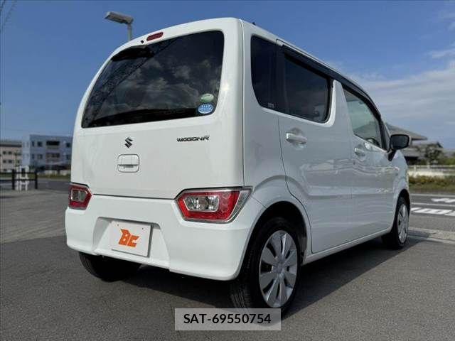 Suzuki WAGON R 2017-06 7981601-14