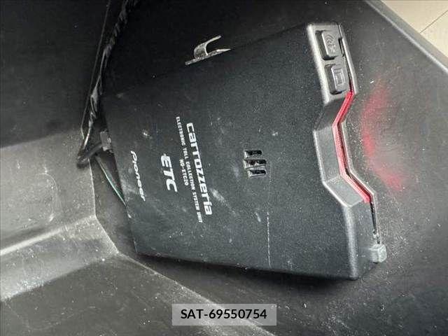 Suzuki WAGON R 2017-06 7981601-26