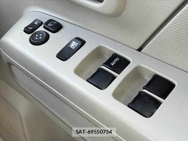 Suzuki WAGON R 2017-06 7981601-6