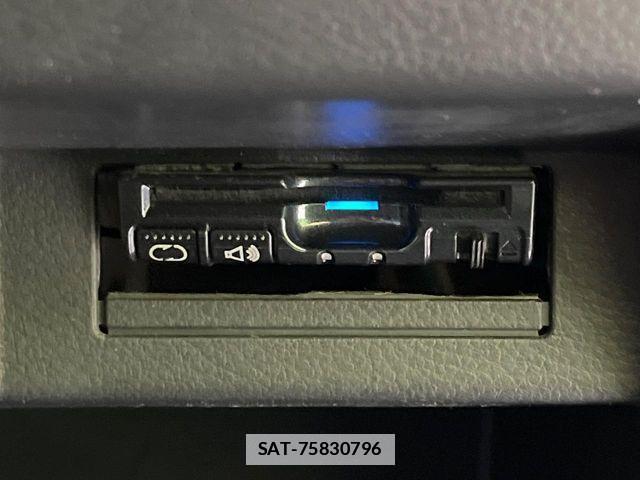Suzuki WAGON R 2015-07 7981602-3