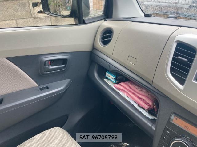 Suzuki WAGON R 2013-10 8039258-6
