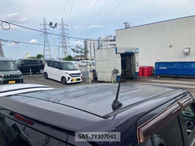 Suzuki WAGON R 2011-06 8039265-6